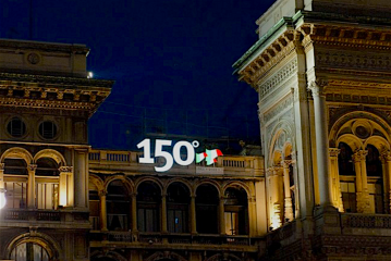 Insegne luminose Piazza Duomo Milano