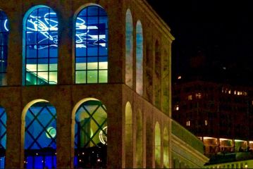 Opera di Luce al neon di Lucio Fontana