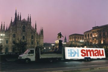Insegne luminose Piazza Duomo Milano